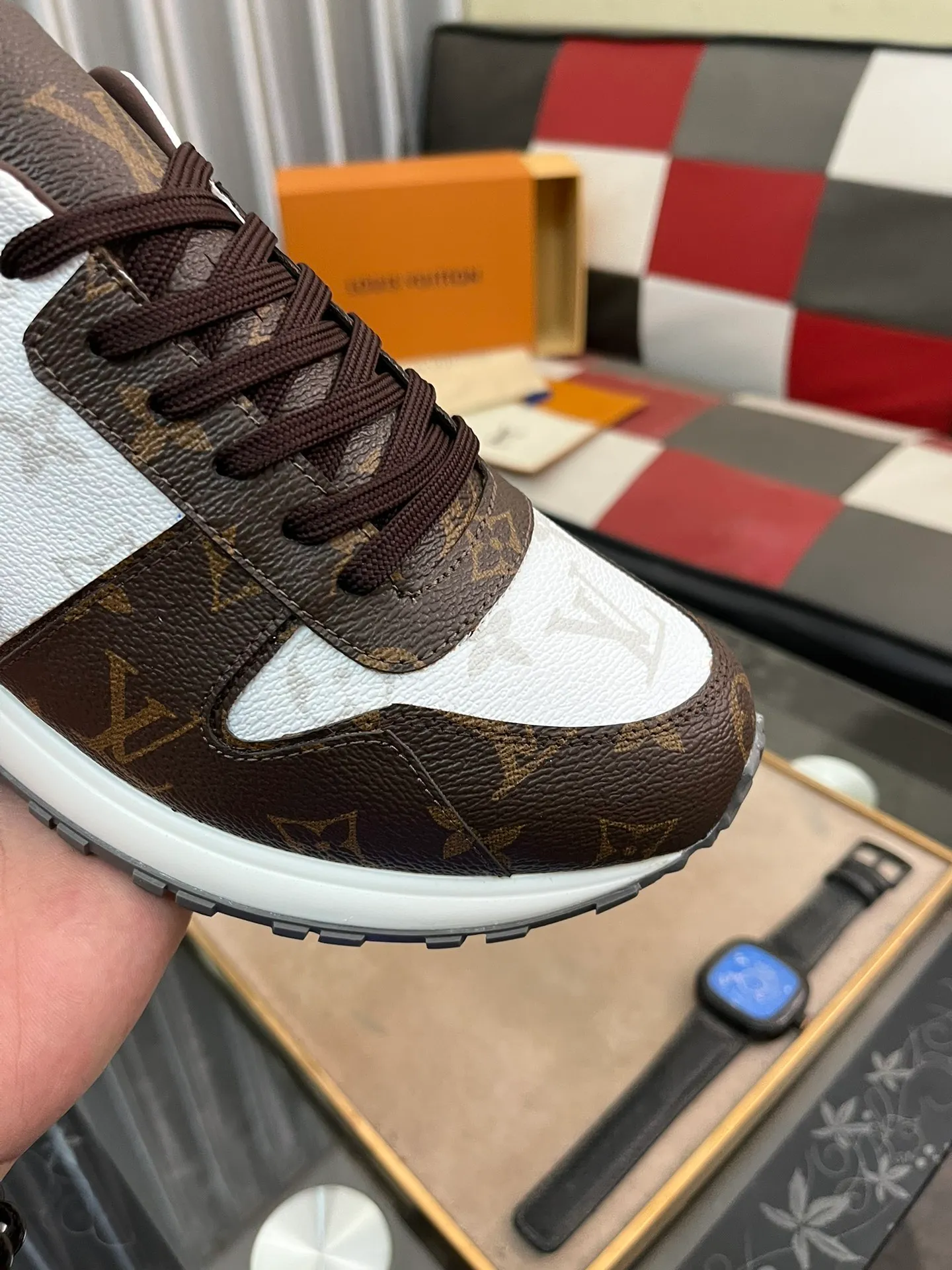 Men's shoes 💰540⌚️⌚️LV Louis Vuitton. The latest fashionable casual shoes are popular in physical stores. New spring and summer comfortable imported custom original cowhide, unique jacquard fabric element design. With sheepskin lining, Lv original base, [sun][sun] high-end packaging and high quality💪Details determine quality, code number 38-44